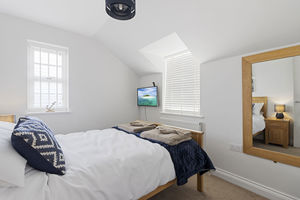 Photo 4- click for photo gallery